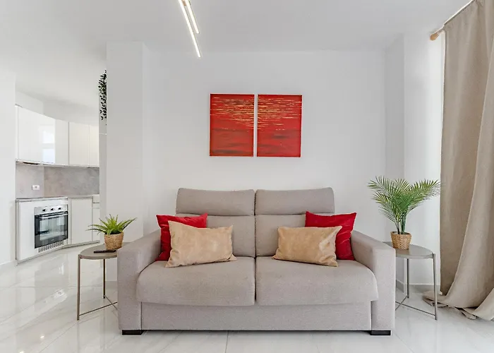 Happy Sabina Sea View