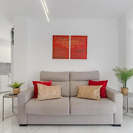 Happy Sabina Sea View