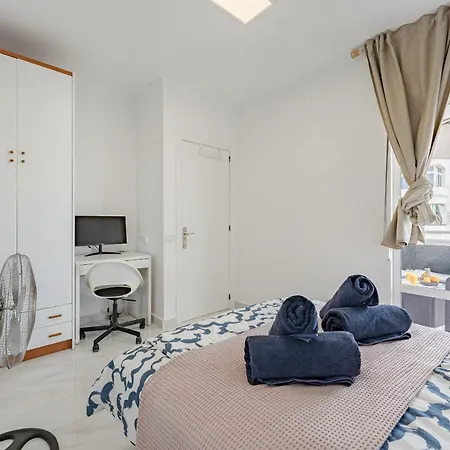 Happy Sabina Sea View